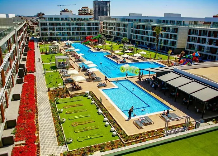 Long * Iskele District (Northern Cyprus)