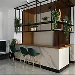 Apartament Long *