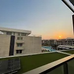 Long Apartament